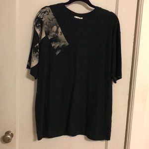 Eccentric Karakuri T shirt Simple front, wild embroidered back.